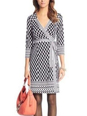 Diane Von Furstenberg Tallulah Silk Wrap Black & White Dress Size 2 RETAIL $398